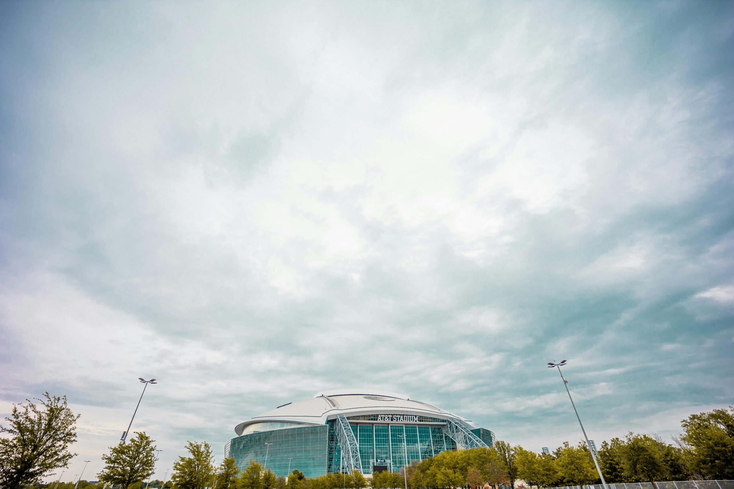 pexels-caleboquendo-7738884